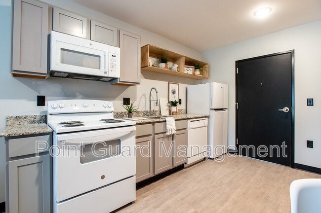 Photo - 1711 N Vassar Ave Rental