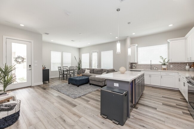 3354 Pinemont Dr