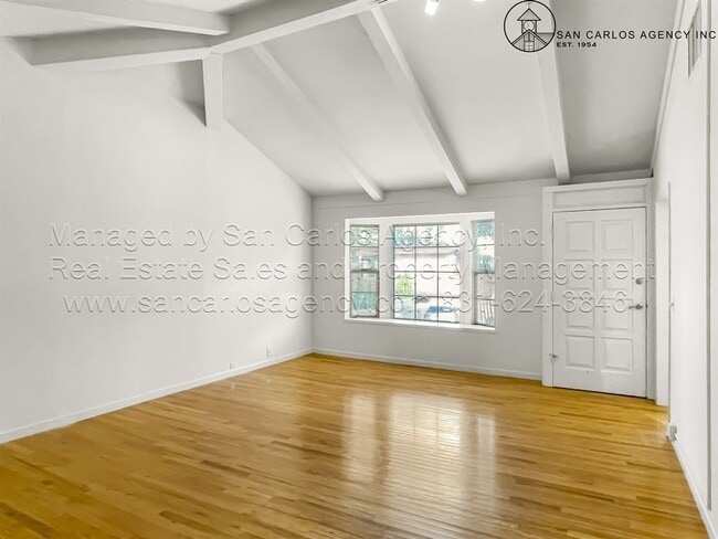 39 Linda Vista Pl