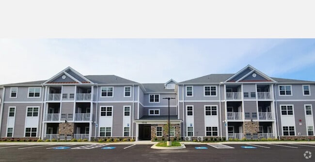 Building Photo - The Promenade at Easton Rental
