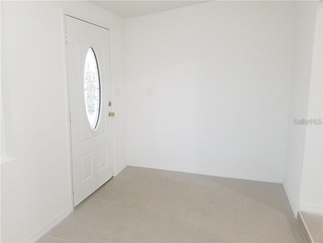 Photo - 11505 Churchill St