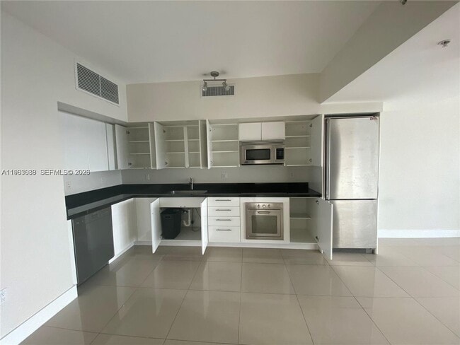 Photo - 92 SW 3rd St Unit 1509