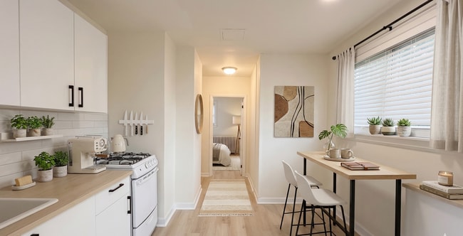 Building Photo - 131 Vine St Unit 3