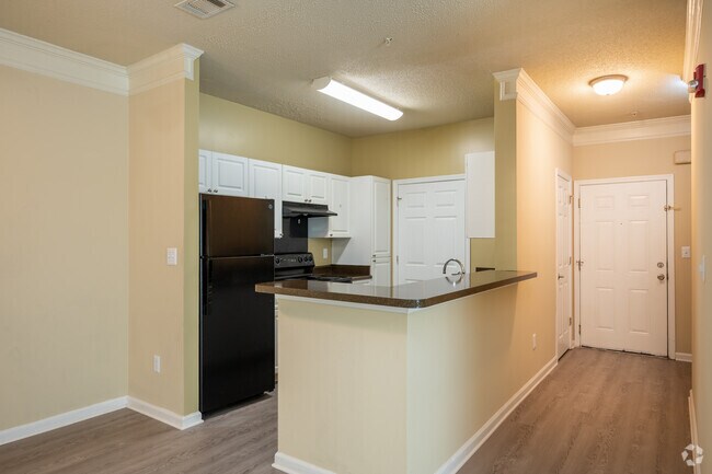 3BR, 2BA