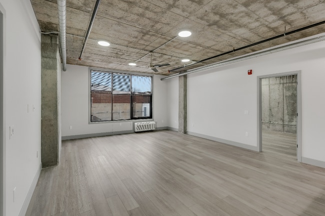 Photo - 1812 E Venango St Unit 235C