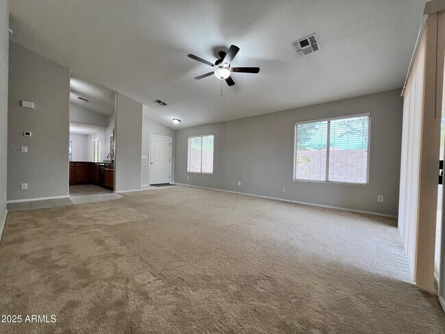 Photo - 10419 N 58th Dr