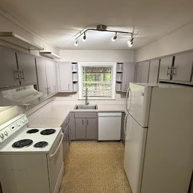 Photo - 3 bed 1.5 Bath in Decatur!