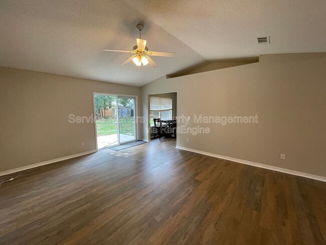 Photo - 4538 Chantilly Way