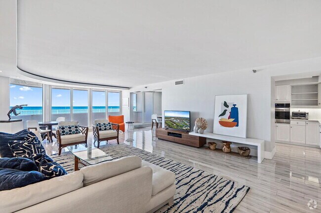Building Photo - South Ocean Boulevard, South Palm Beach, F... Unit 104 Rental