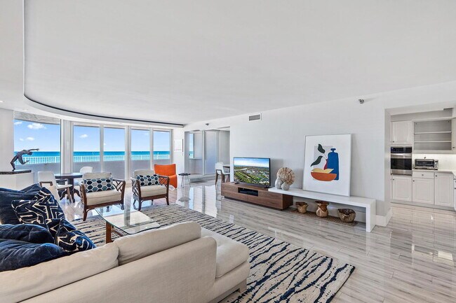 South Ocean Boulevard, South Palm Beach, F... - South Ocean Boulevard, South Palm Beach, F... Condo Unit 104