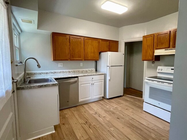 Photo - 1st Fl Large 1 Bed/1 Bath Wilkinsburg Unit Unit #1