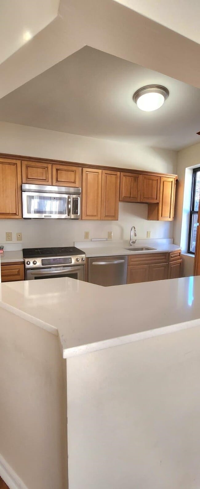 Building Photo - 761 Avenue A Unit 5