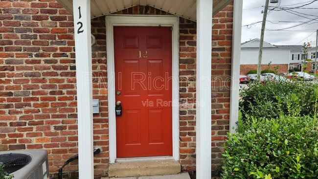 Building Photo - 3516 E Richmond Rd Rental