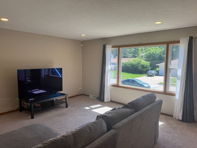 Photo - Raised Ranch Near Offutt AFB with Finished Basement & Oversized Garage