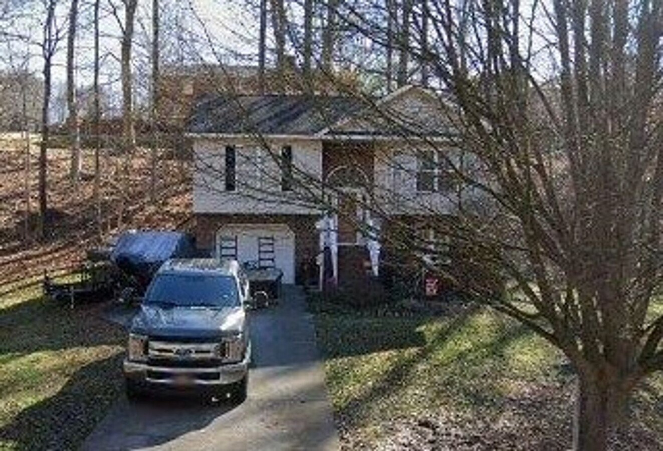 Photo - 3817 Rockford St