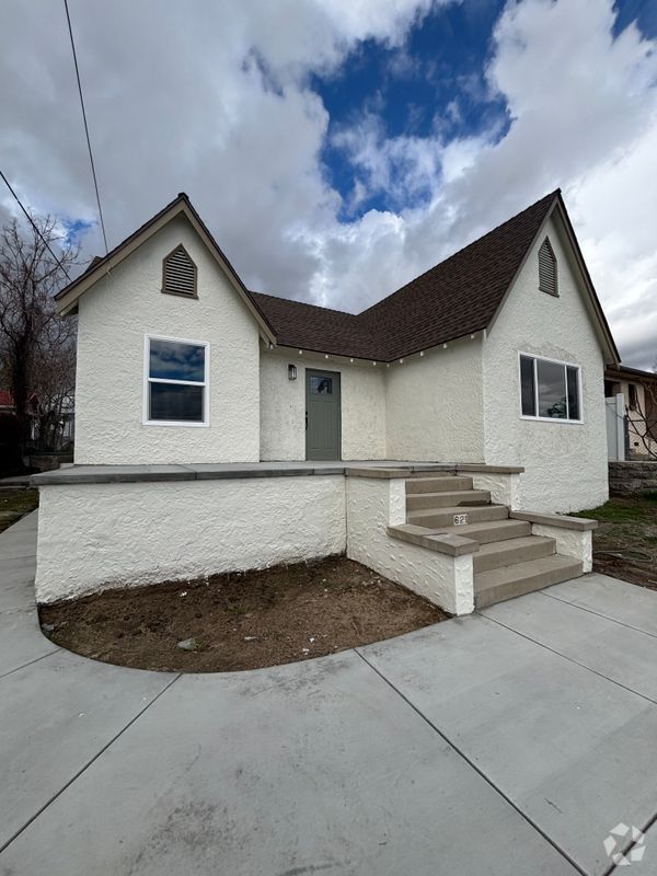 Building Photo - 621 N 4th St Rental