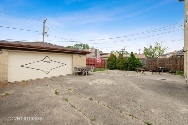 Photo - 2722 N 74th Ave
