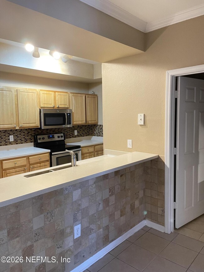 Photo - 10075 Gate Pkwy Unit 1902