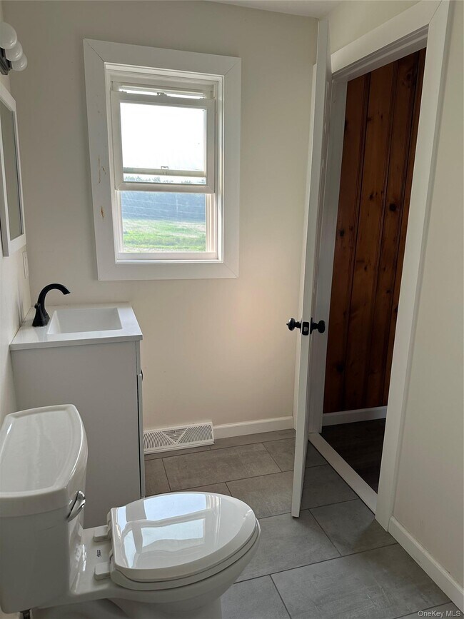 1853 NY-284 Unit 1845-3