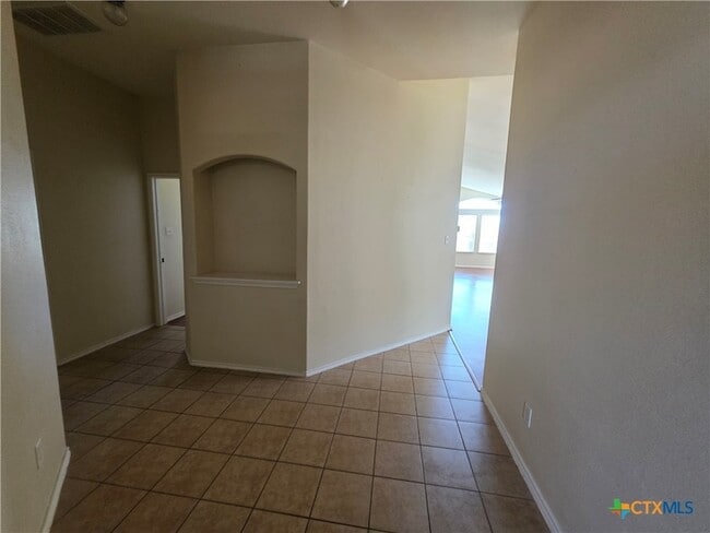 Photo - 2302 Griffin Dr