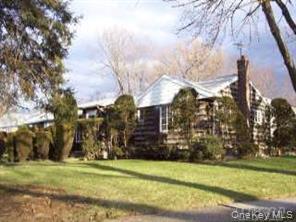 Photo - 873 Custer St