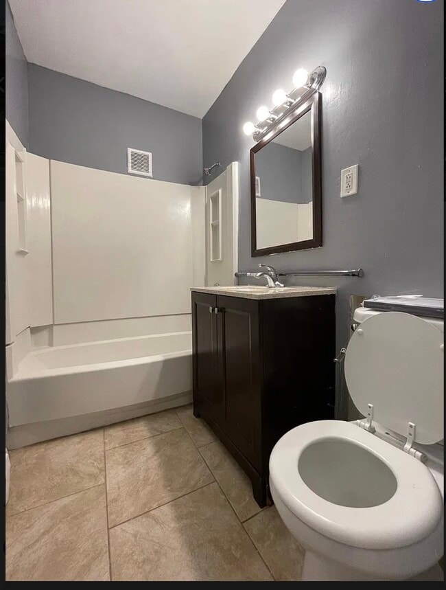 2311 Main St Unit C Unit