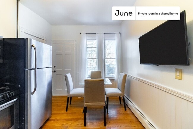 Photo - Room in Shared 4 bed/1 bath home Unidad A