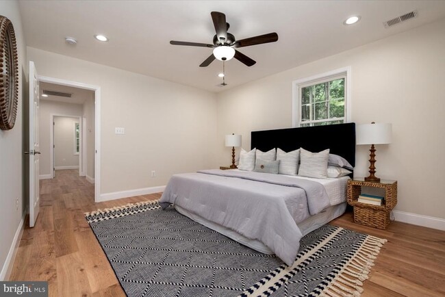 Photo - 1400 Lower View Ct