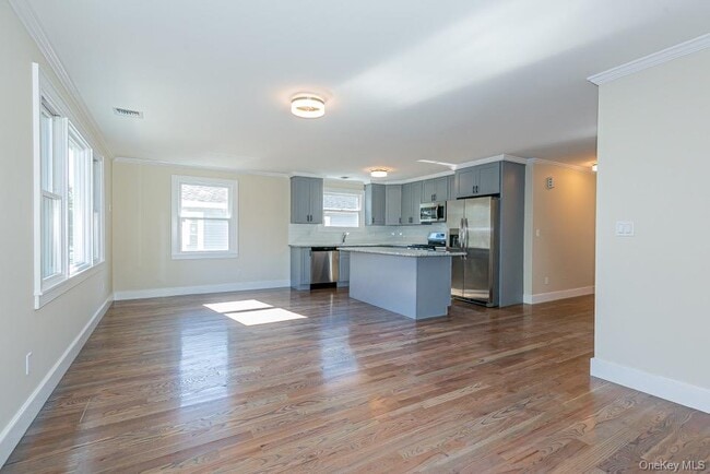 Photo - 207 Nassau Blvd Unit B
