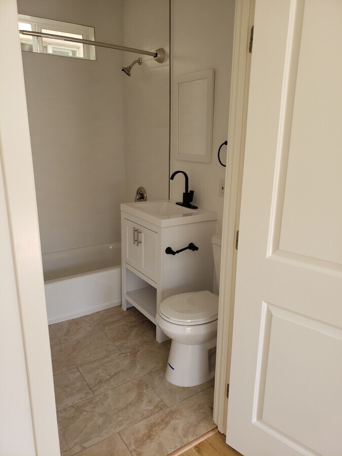 Photo - 515 W 3rd St Unit 7