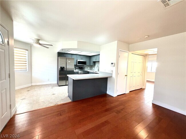 920 Rockview Dr Unit 101