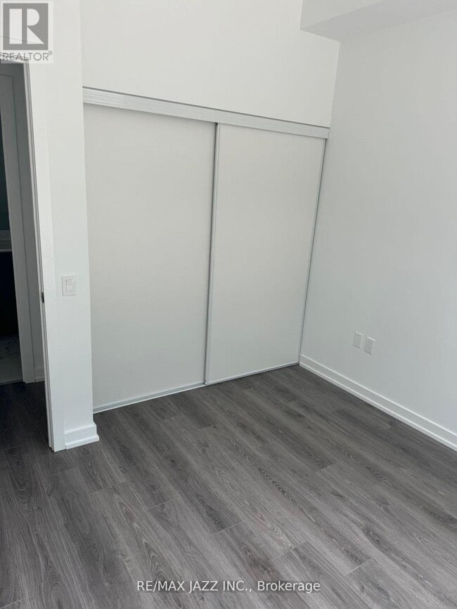 Photo - 7 Golden Lion Heights Unit 334
