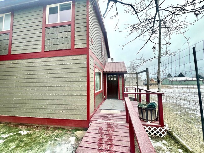 Charming East Kalispell Duplex - Charming East Kalispell Duplex Casa