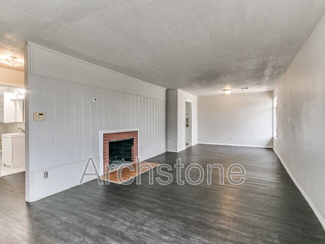 Photo - 1308 Kinkaid Dr