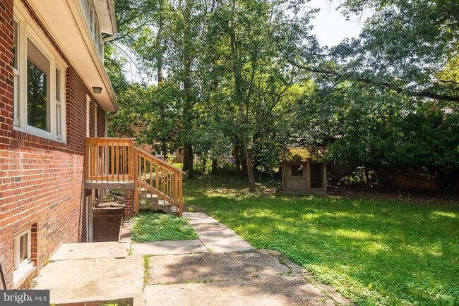 Photo - 6007 Bradley Ln