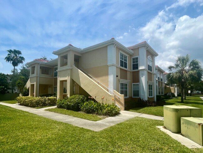 Photo - 3/2 unit becoming available June 1st for an annual lease Unit 105