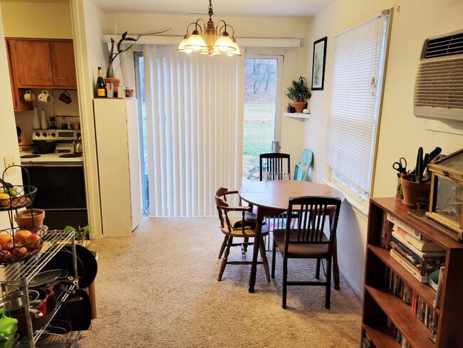 Photo - 604 Manor Dr