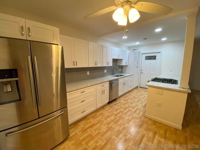 Photo - 250 SW 7th St Unit 13