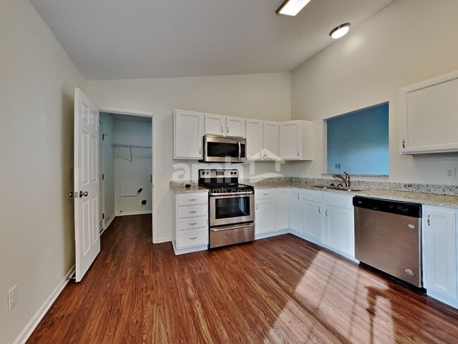 Photo - 8284 Shattuck Dr