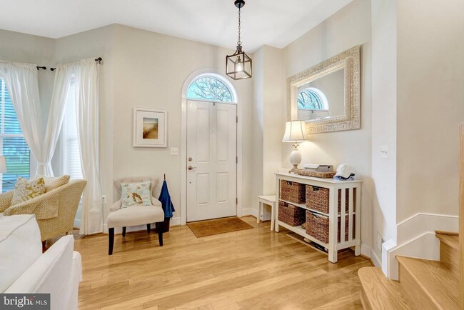 Photo - 711 McKenzie Ave