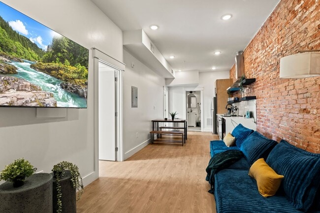 Photo - 900 N 41st St Unit 1 Bedroom