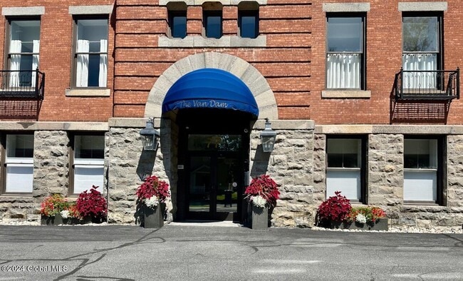 Photo - 77 Van Dam St Unit 205