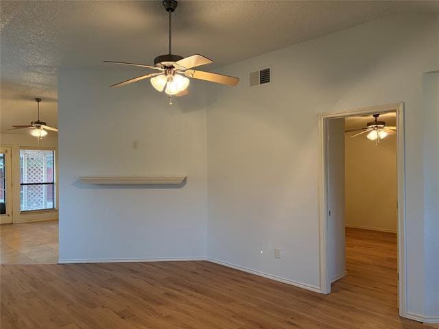 Photo - 2428 Chestnut Way