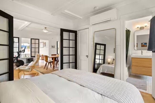 Photo - 3116 Pacific Ave