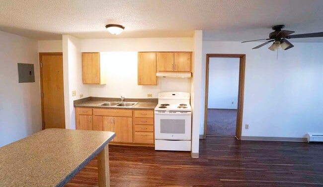 Rolling Hills Apartments