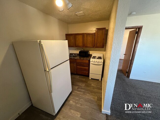 Photo - Upper Level 1 Bedroom, 1 Bathroom Apartment - Tenant Pays Electric Only Unit Apt. 2