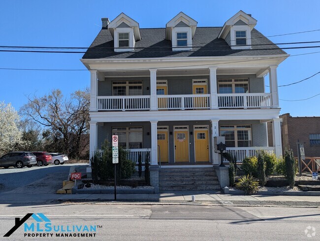 Building Photo - 217 Hood St Rental