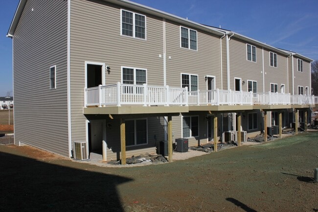Photo - Two Master Suite Apartment Townhouse
