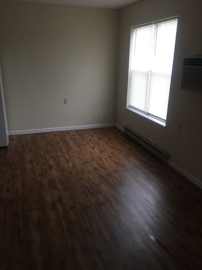 Photo - Fayette Manor Unit A3