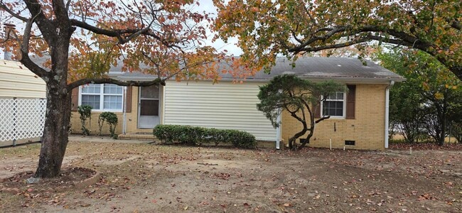 Photo - 3008 Claudia Dr